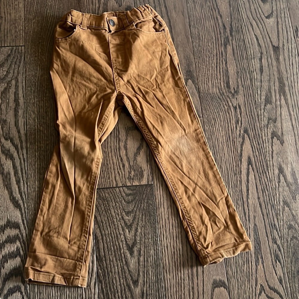 5T. Boys khaki pants